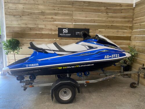 YAMAHA WAVERUNNER VX CRUISER HO 1.8